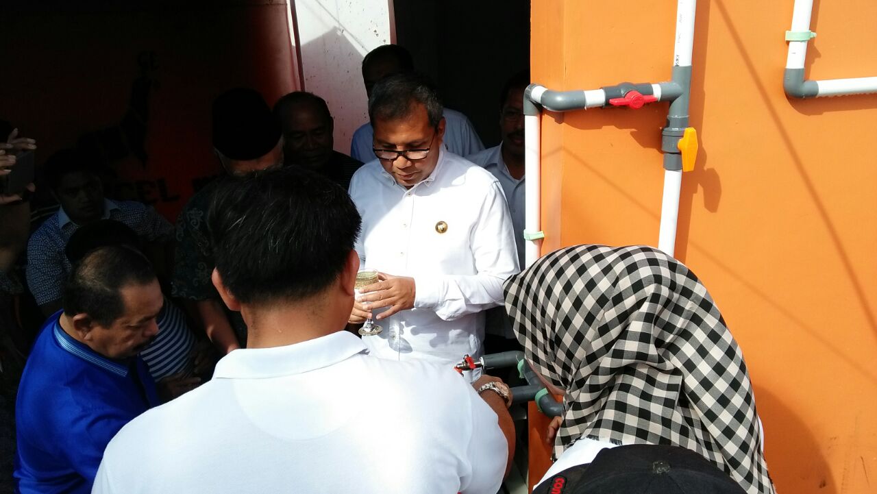 Foto: Walikota Dan Kadis PU Makassar Tinjau Pengolahan Drinking Water