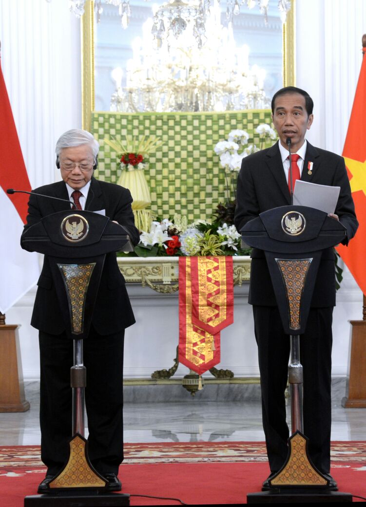 Bertemu Sekjen Partai Republik Sosialis Vietnam, Jokowi Bahas Tiga Isu Utama