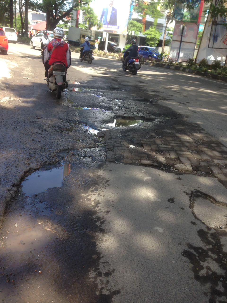 Parah..! Jalan Hertasning Memakan Korban, DPU Kota: Jalan Provinsi Sesuai Keputusan Gubernur Sulsel