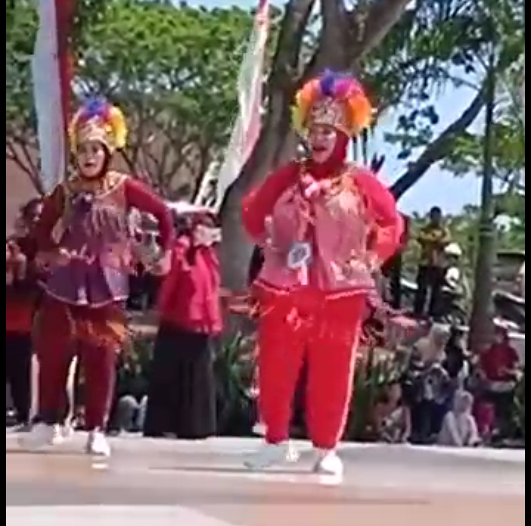 Begini Senam Kreasi Ala Dinas Perpustakaan dan Arsip Provinsi di HUT ke 15 Sulbar