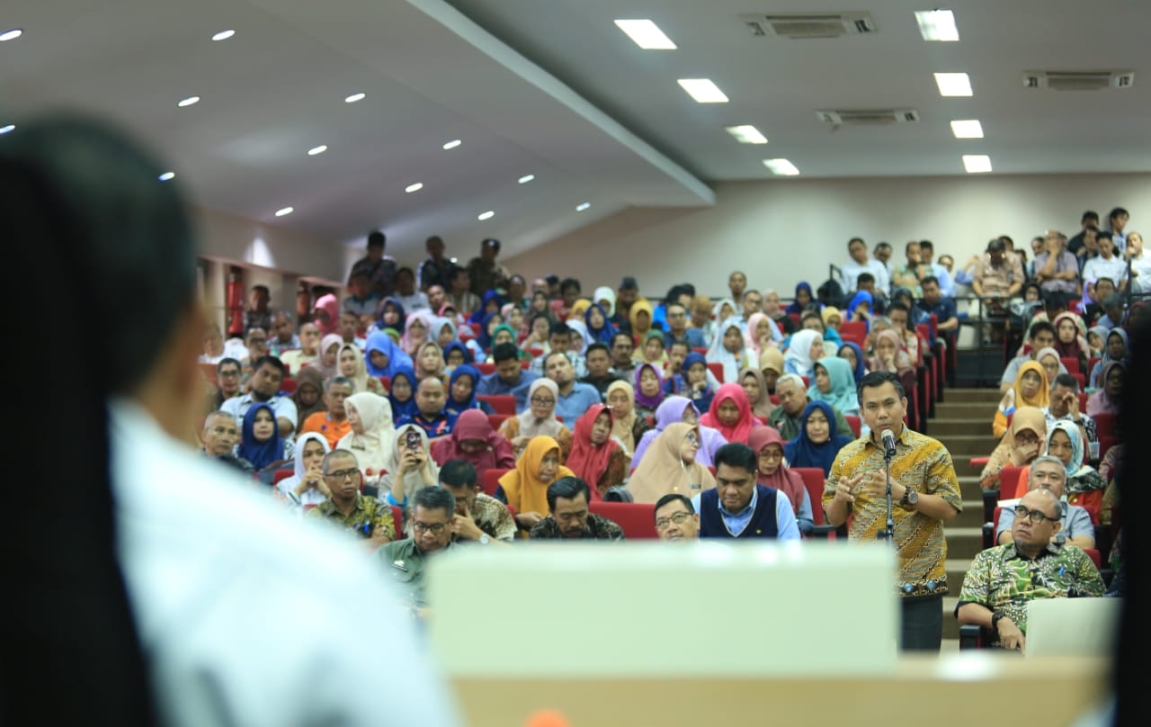 Iqbal Beri Arahan di Depan Seluruh SKPD