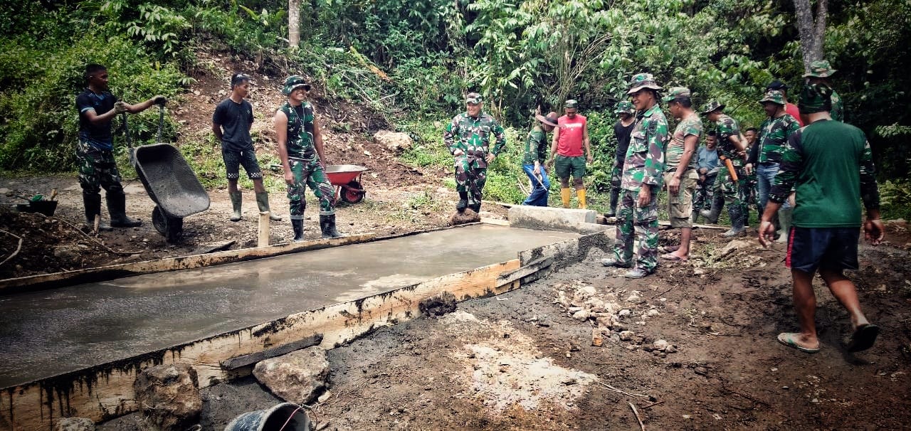 Dandim 1418 Mamuju Tinjau lokasi Karya Bakti di Desa Taan