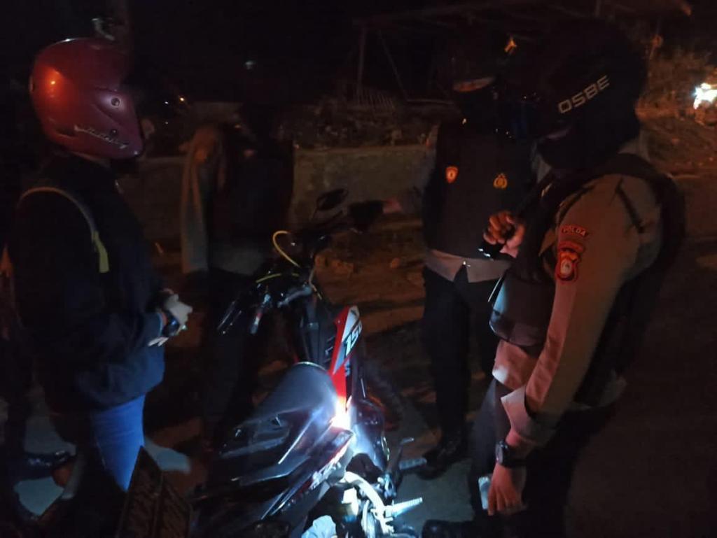Jelang Tahun Baru, Personil Polda Sulbar Intensifkan Patroli Yustisi