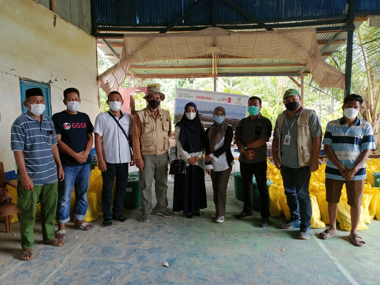Yayasan Bumi Tangguh Bantu Warga Penyintas Gempa di Desa Botteng