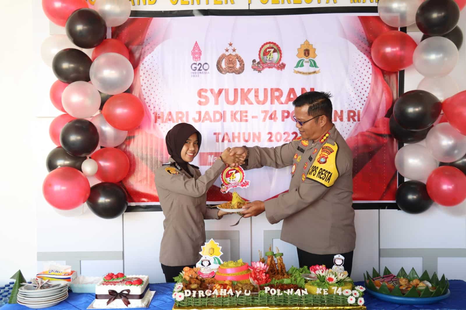 Polwan Srikandi Bhayangkara Gelar Syukuran Hari Jadinya di Polresta Mamuju