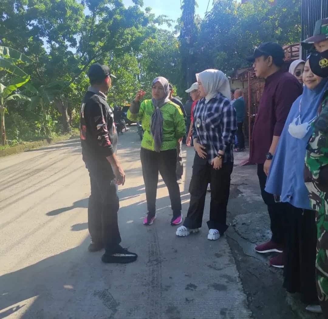 Kepala Dinas PU dampingi Wawali Makassar Tinjau Pengerukan Drainase di Antang