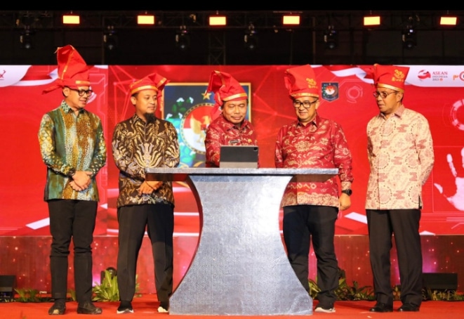 Akmal Dampingi Sekjen Kemendagri Launching SILPPD Versi Terbaru