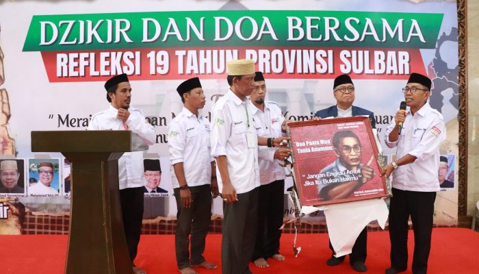 Refleksi 19 Tahun Provinsi Sulbar, Sekprov Hadiri Zikir dan Doa Bersama