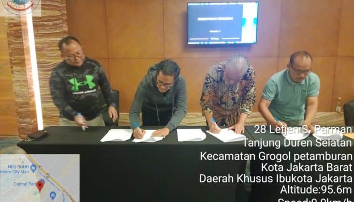 Disbun Sulbar Teken Perjanjian Kerjasama Peremajaan Kelapa Sawit
