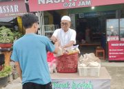 Sedekah Jumat Berkah, Relawan ‘Belajar Berikhlas’ Berbagi Makanan Sarapan Pagi Gratis