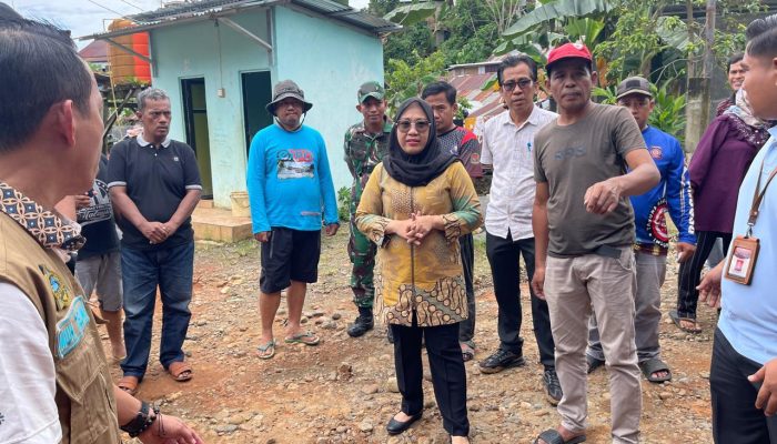 Sutinah Kerahkan Sejumlah OPD Pemkab Mamuju atasi Dampak Banjir