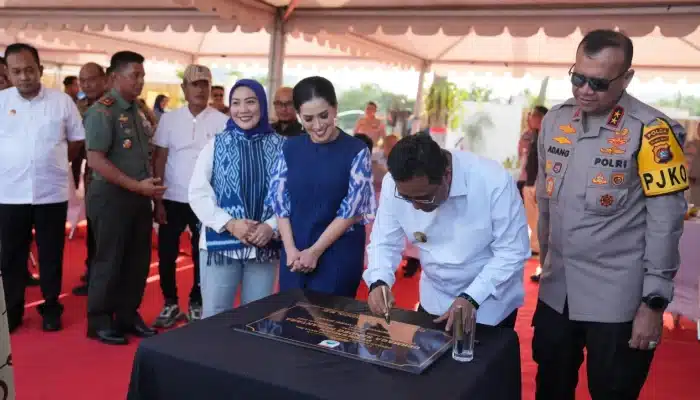 Wakil Ketua DPRD Sulbar Hadiri Soft Opening Dermaga Sandeq