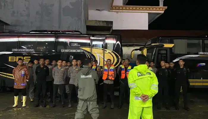 Bantuan Untuk Korban Banjir di Mamuju, Bahtiar Ucapkan Terima Kasih Kepada Menteri Sosial