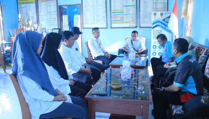 Kominfo Sulbar dan Kominfo Mateng Tinjau Desa Wae Puteh sebagai Pilot Project Desa Digital