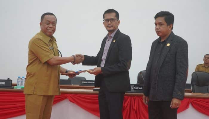 Pemprov Sulbar Jelaskan Penyertaan Modal di PT Bank Pembangunan Daerah Lewat Paripurna DPRD