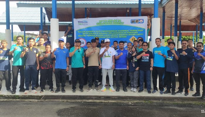 Perkuat Sinergi, Dishub Sulbar dan BPTD Gelar Aksi Bersih Rambu dari Terminal Simbuang hingga Markas Polda