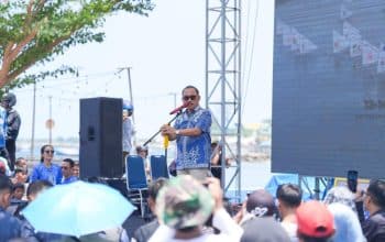 Tutup Festival Sandeq Teluk Mandar 2025, Gubernur SDK: Tahun Depan Kita Lebih Meriahkan Lagi