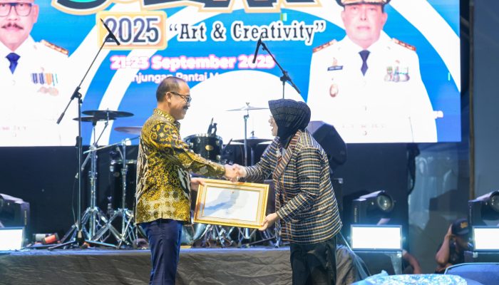 Gema Sulbar 2025 Raih Penghargaan KEN, Bukti Pariwisata Sulbar Makin Dikenal Nasional