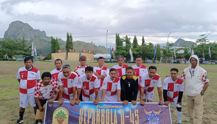 Diperkuat Pemain Legendaris Saleh Rahim, Anggeraja Legend FC Tampil Memukau