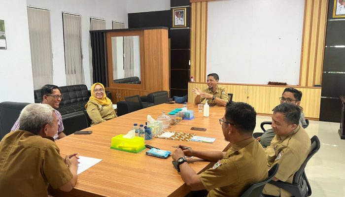 Kepala DLHK Sulbar Diskusi Bersama Pokja REDD+, Bahas Sinkronisasi Program 2026 dan Tindak Lanjut Pendanaan FOLU Net Sink 2030