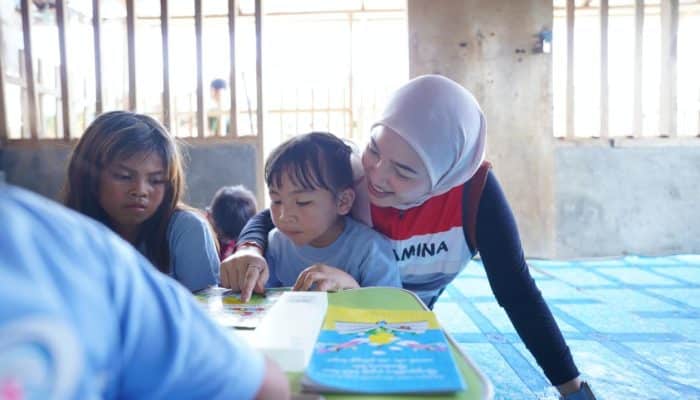 Pertamina Patra Niaga Regional Sulawesi Rayakan Hari Anak Nasional Melalui Rumah Anak Pesisir, Ruang Tumbuh Generasi Penjaga Pesisir